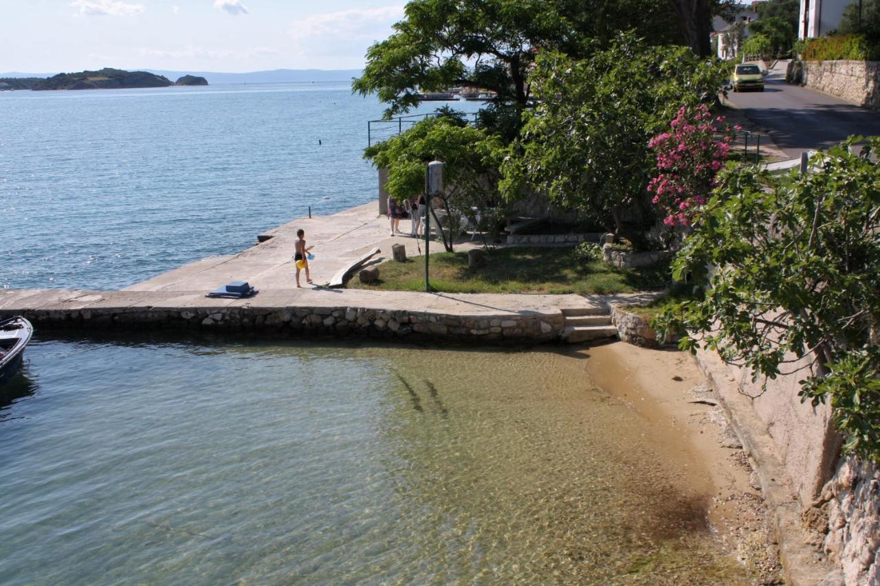 Apartments And Rooms By The Sea Supetarska Draga - Gornja, Rab - 11579 Bagian luar foto