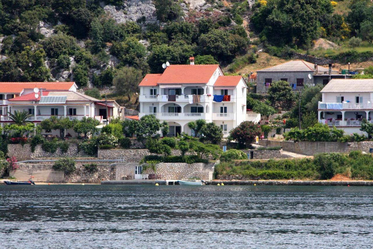 Apartments And Rooms By The Sea Supetarska Draga - Gornja, Rab - 11579 Bagian luar foto