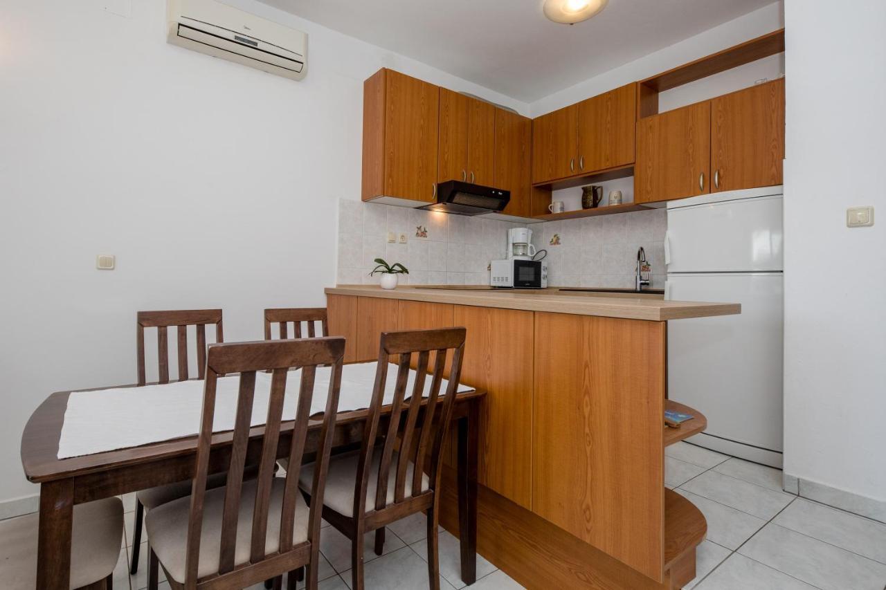 Apartments And Rooms By The Sea Supetarska Draga - Gornja, Rab - 11579 Bagian luar foto
