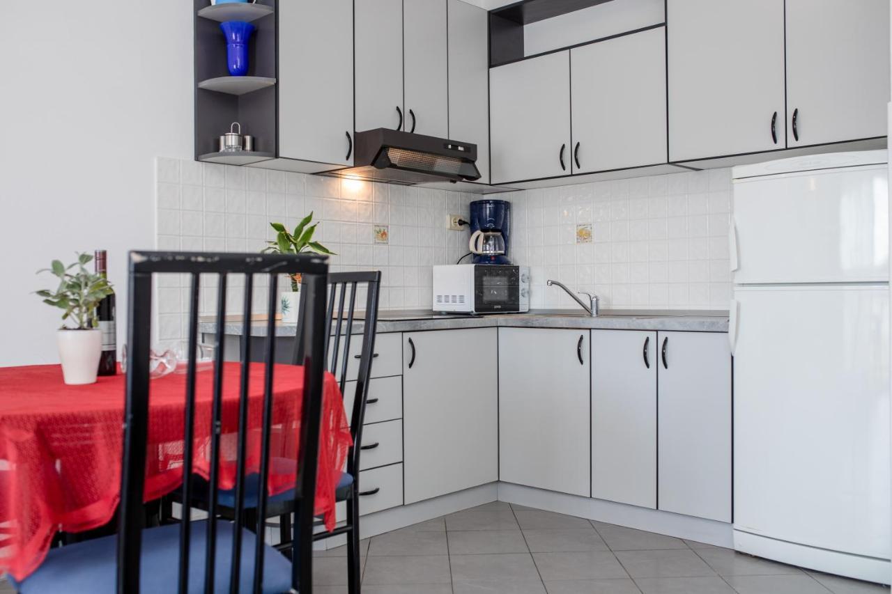 Apartments And Rooms By The Sea Supetarska Draga - Gornja, Rab - 11579 Bagian luar foto